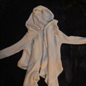 Cozy White Cropped Cardigan BARELY WORN